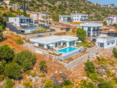  gece  -  Kasım
  | Kaş Yeniköy’de Deniz Manzaralı, Jakuzili Balayı ve Aile Villası – 4 Kişilik Tatil İçin İdeal Seçim